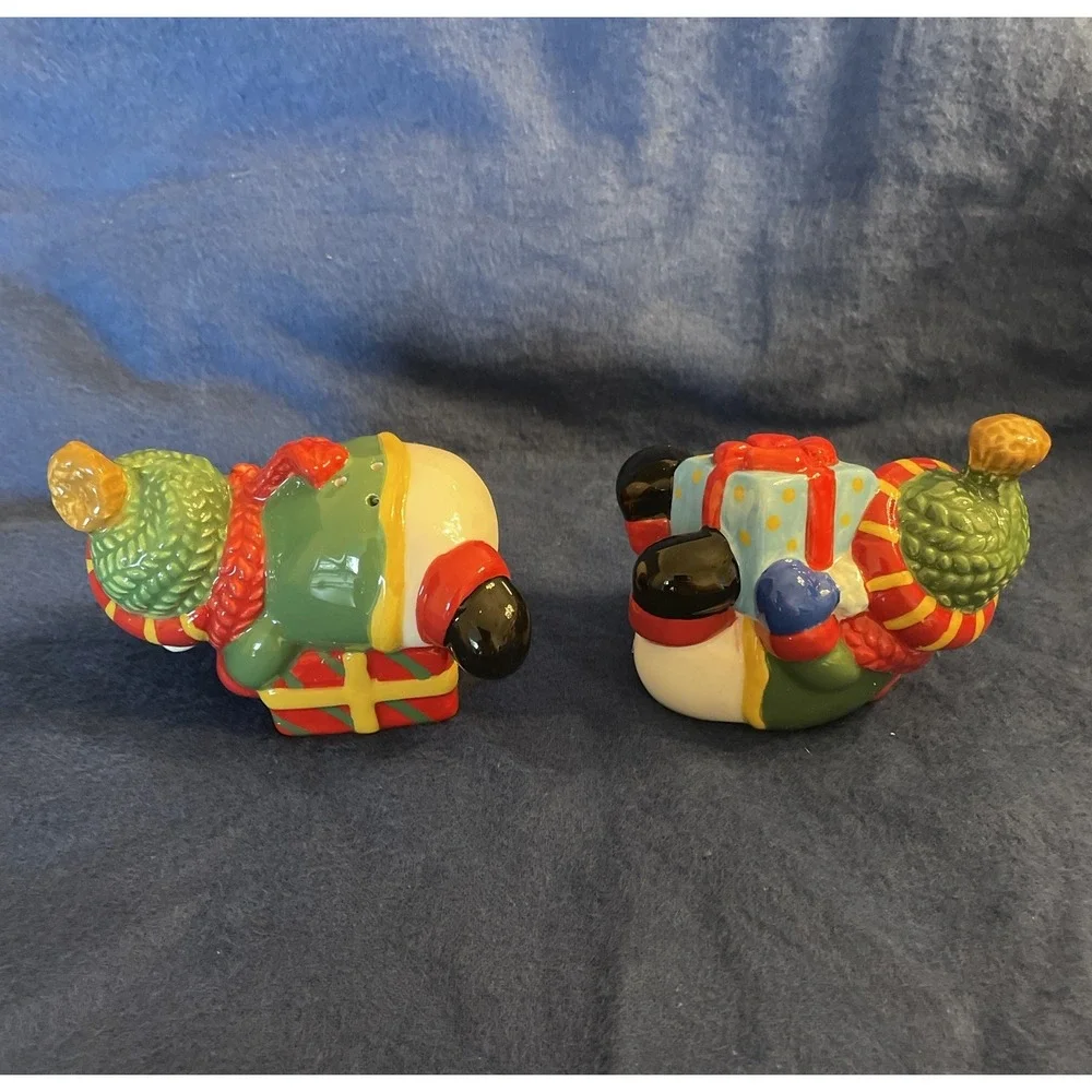 Vintage Christmas Snowman Salt And Pepper Shakers 3.5